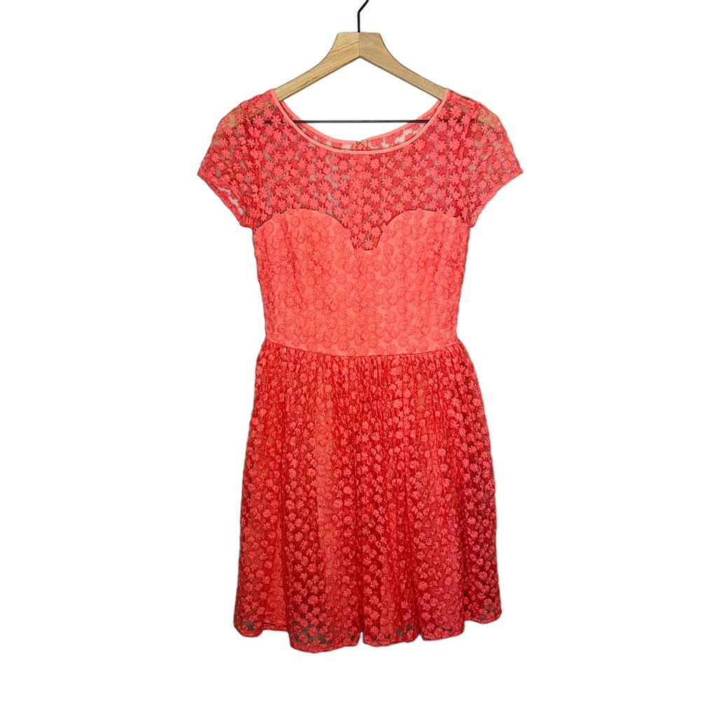 Anthropologie Artelier by Nicole Miller Short Sleeve Lace Dress in Pink 0